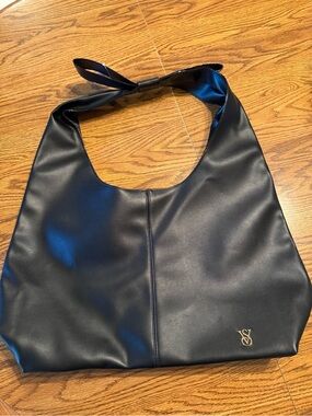 Victoria Secret Women's Black Shoulder Tote Bag with Bow Strap BRAND NEW NWT